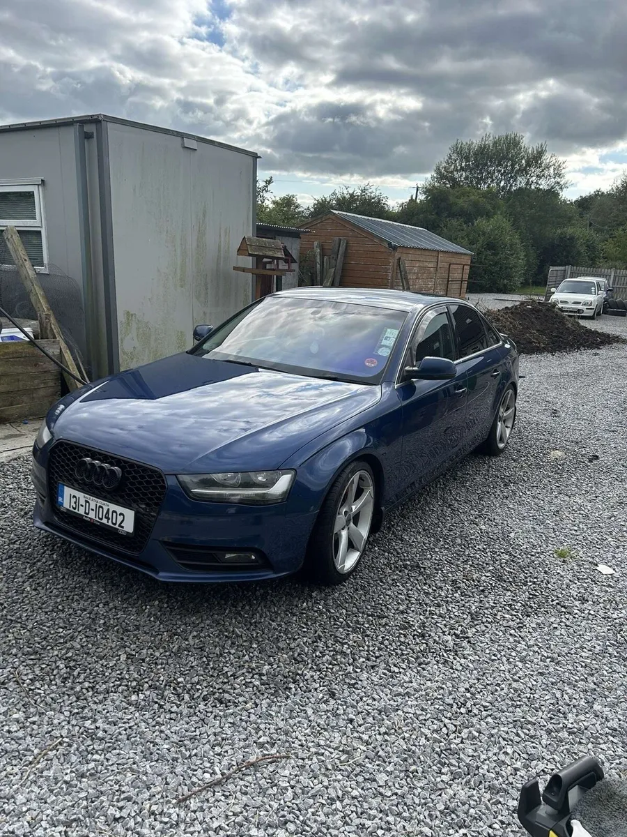 Audi A4 2013 - Image 2