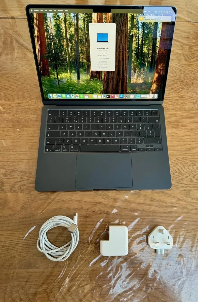 MacBook Air 2025 13.6 inch 256GB SSD 16GB RAM M4 - Image 2