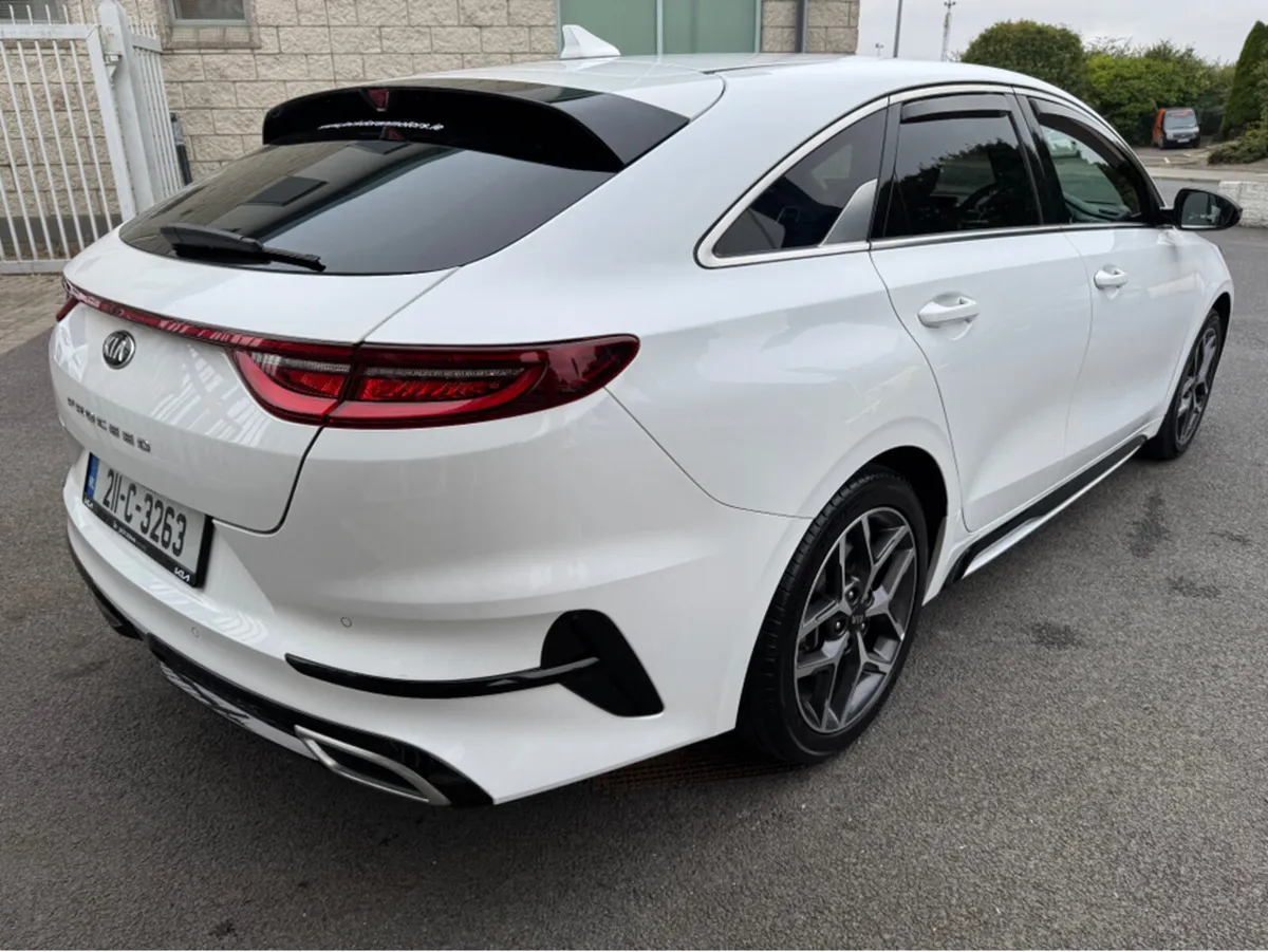 Kia ProCeed PRO CEED 1.6 Diesel - Image 2