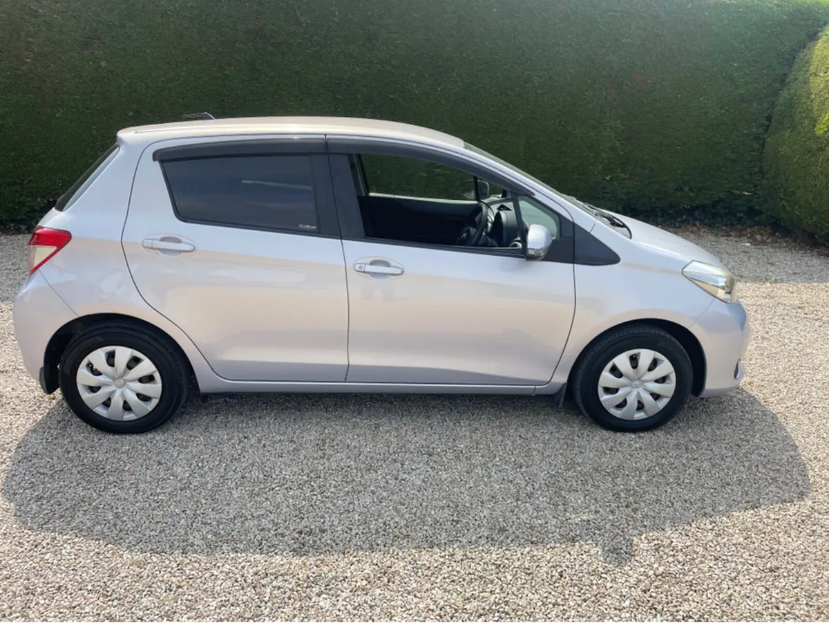 Toyota Vitz NSP130 5DR AUTO - Image 2