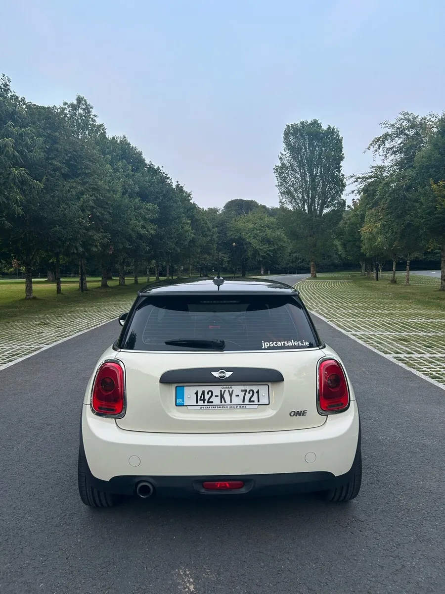 142 MINI ONE - Image 2