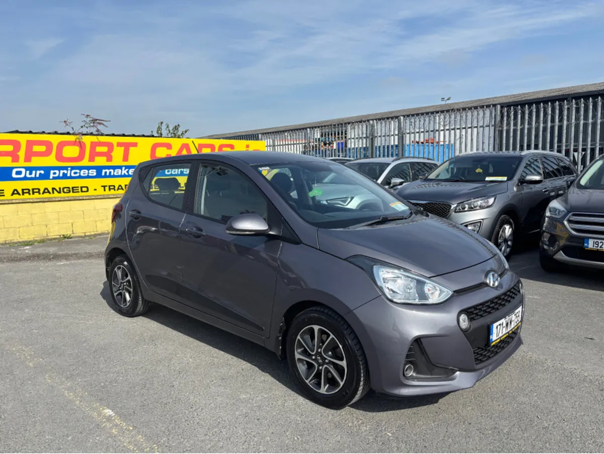 Hyundai i10 DELUXE 4DR - Image 1