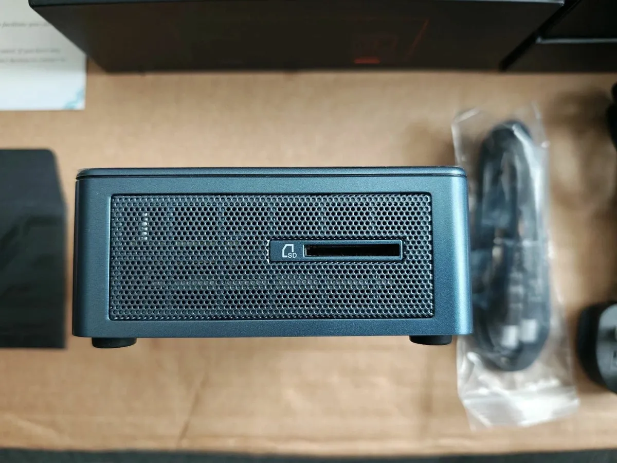 Mini PC Intel Core i7-1280P 4.80GHz 32GB RAM 1TB - Image 4