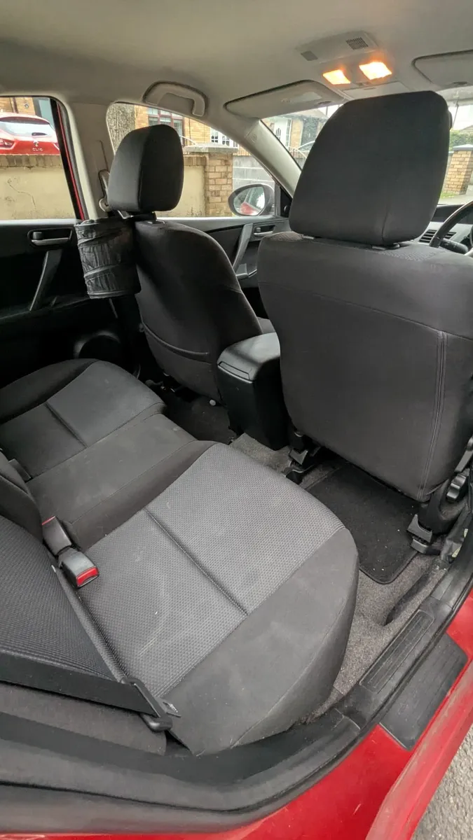 Mazda Mazda3 2011 - Image 3