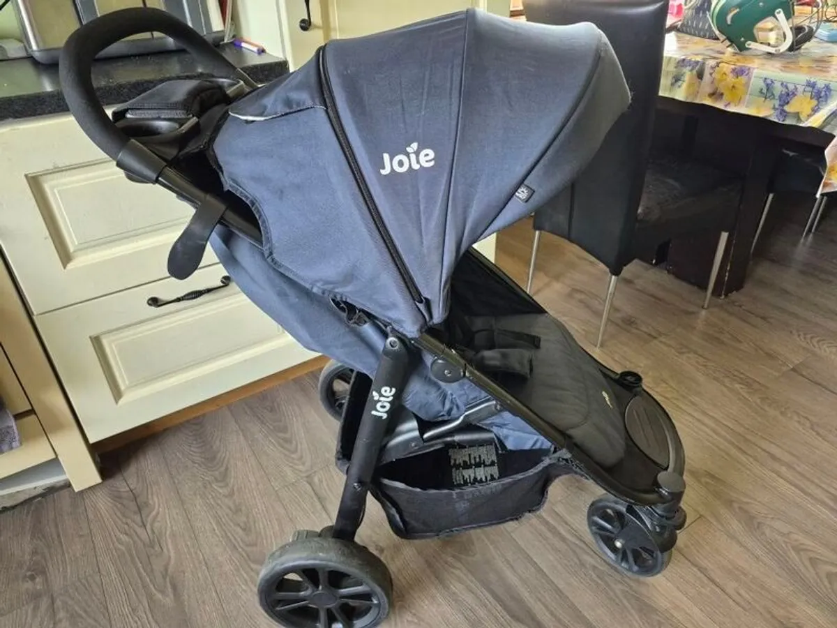 Joie buggy - Image 1