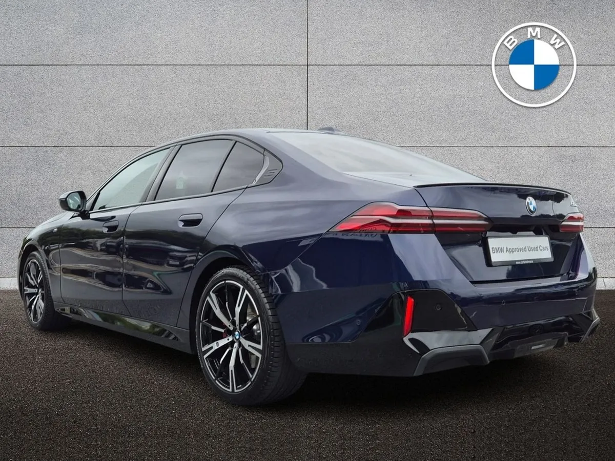 BMW 5 Series 520i M Sport Pro Saloon - Image 3