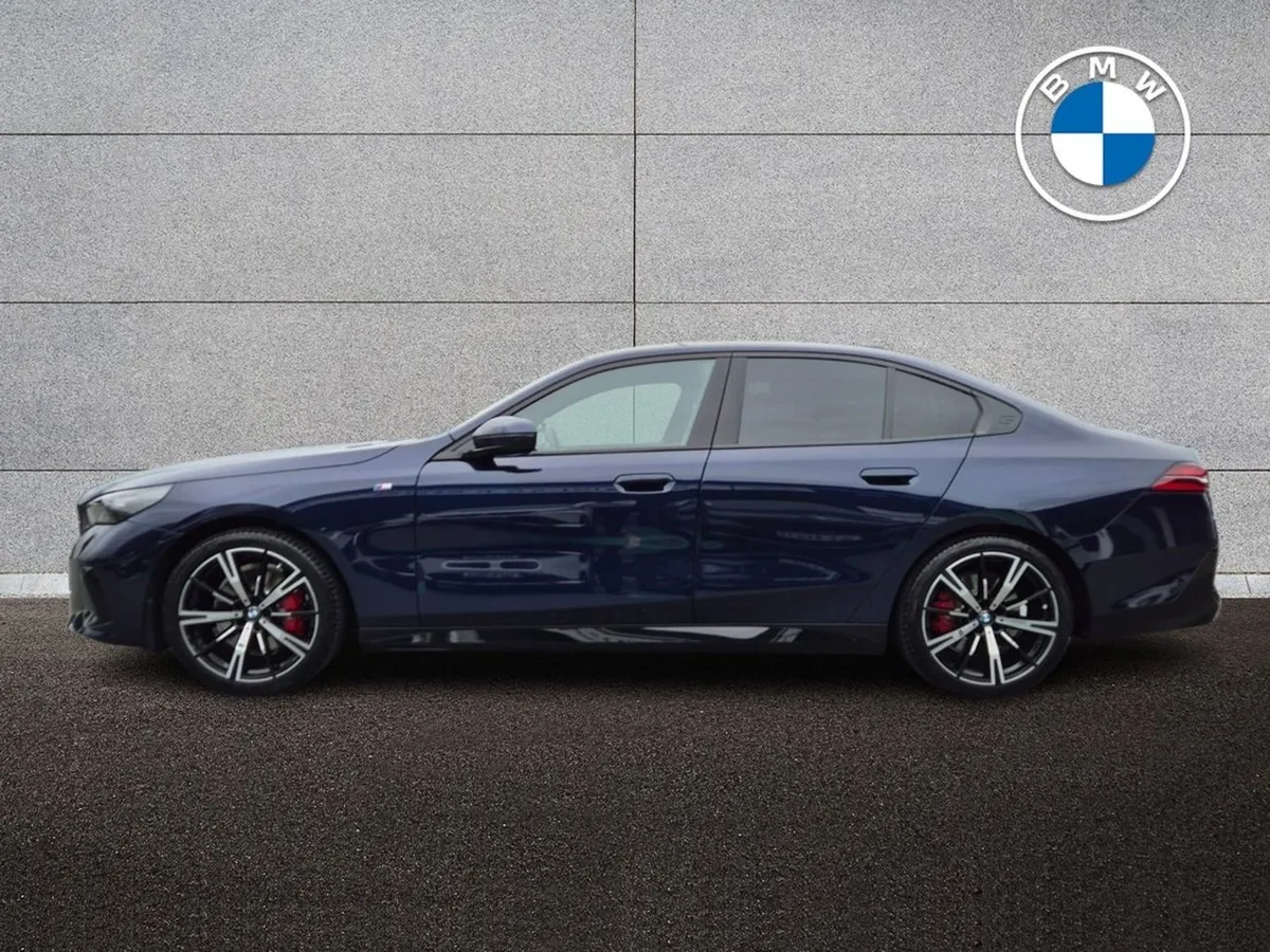 BMW 5 Series 520i M Sport Pro Saloon - Image 4