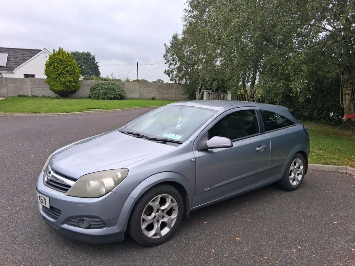 Opel Astra SXI 1.4 - Image 1