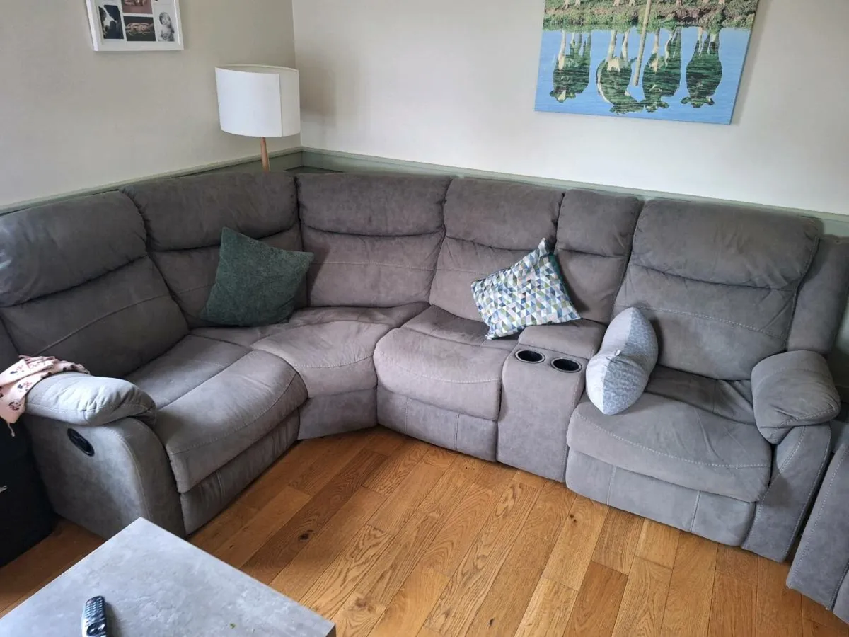 Couch - Image 3