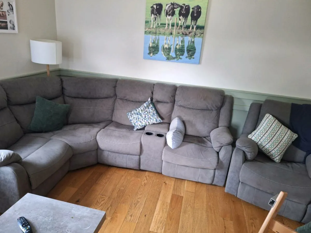 Couch - Image 1