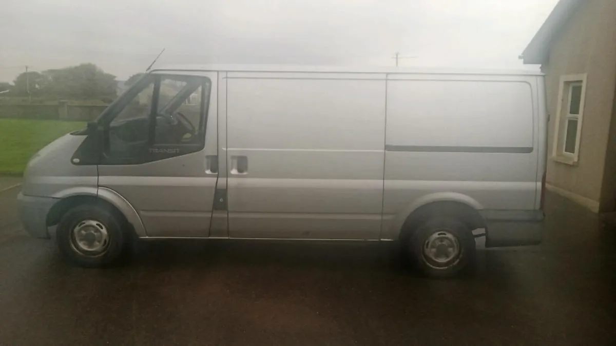 Ford Transit - Image 3