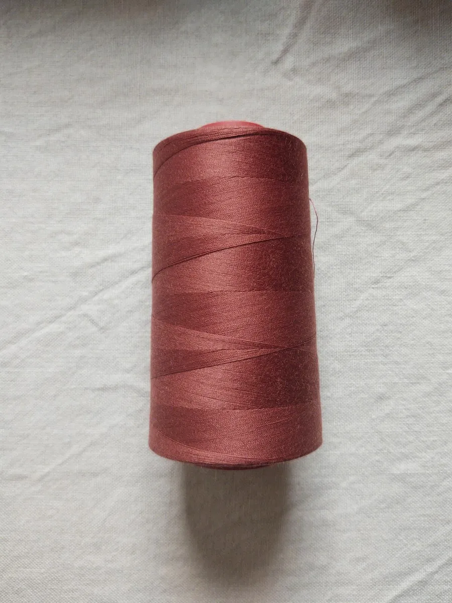 COATS COMETA SEWING & OVERLOCKING THREAD CONE - Image 3