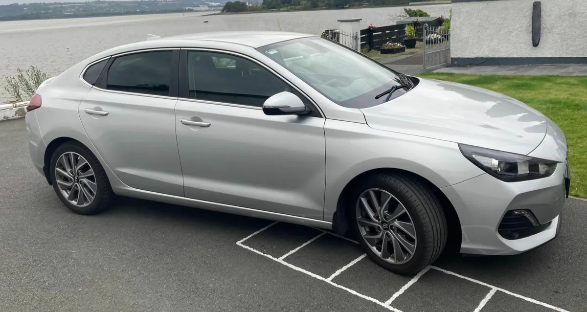 Hyundai i30 2020 fastback turbo - Image 1