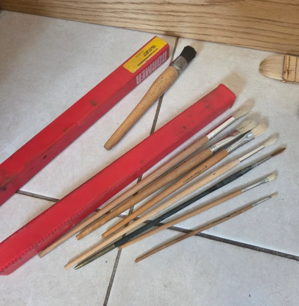 Artists suppliers - Image 1