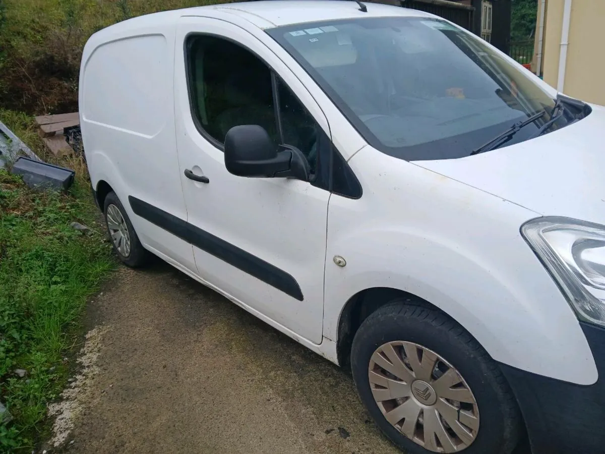 Citroën Berlingo 3 seater - Image 1