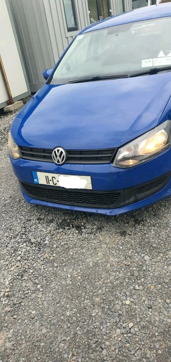 11 VW POLO PETROL - Image 2