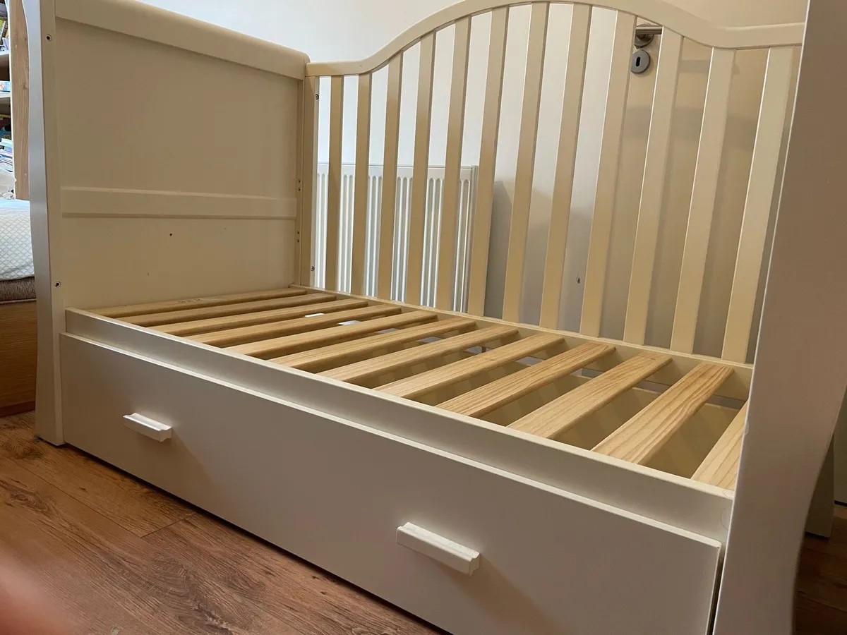 Baby Oslo Cot Bed + 2 Mattresses - Image 1