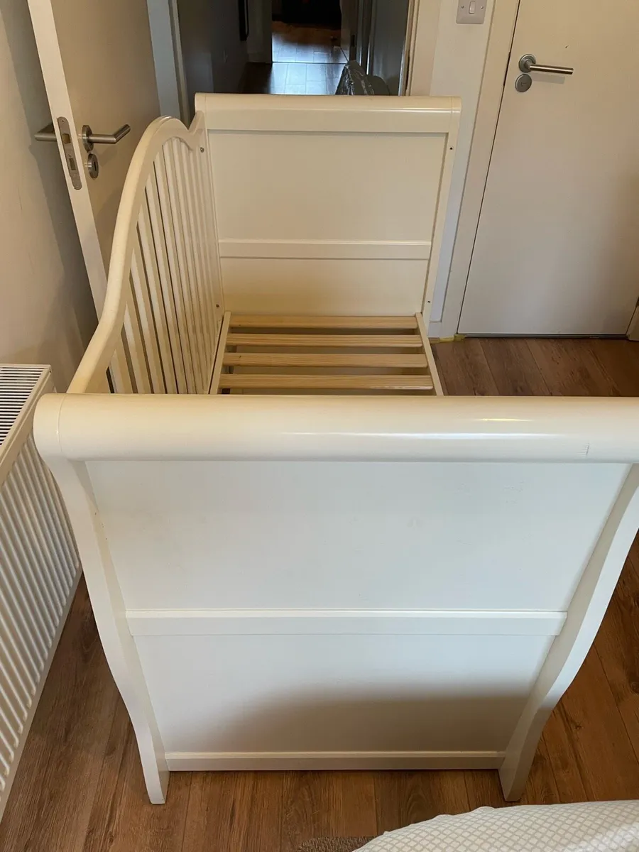 Baby Oslo Cot Bed + 2 Mattresses - Image 3
