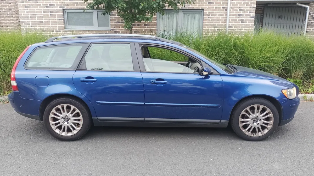 Volvo V50 1.6 Estate "NCT 01/26" - Image 3