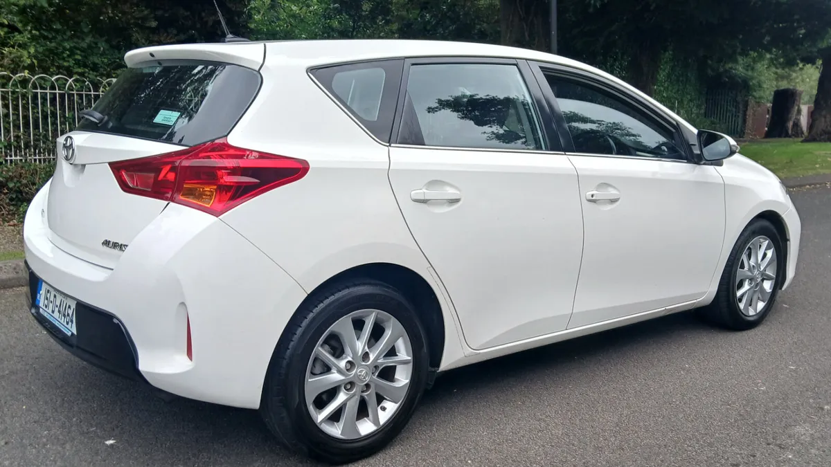 Toyota Auris 2015 1.3 LUNA 5dr NCT & TAX - Image 4