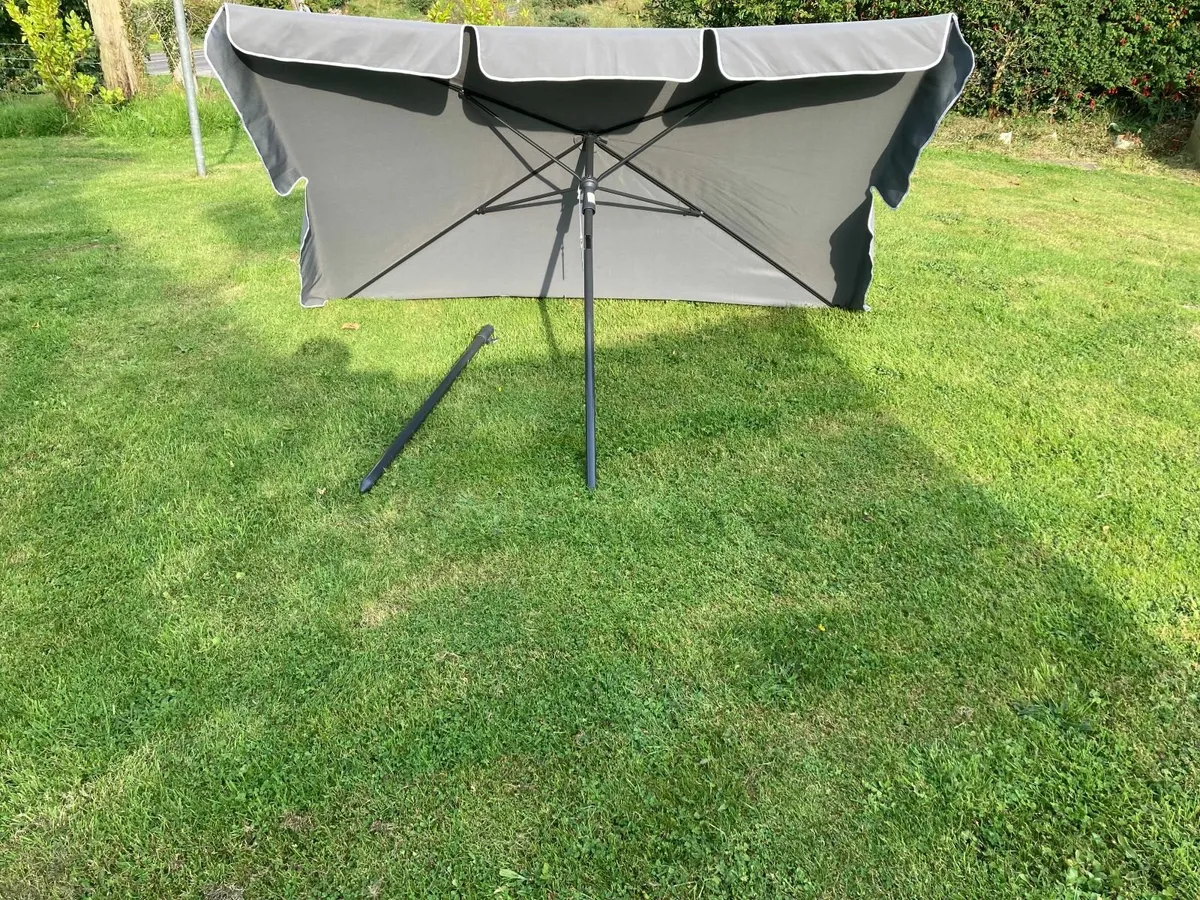 2 x 1.3m Garden Parasol Umbrella - Image 1