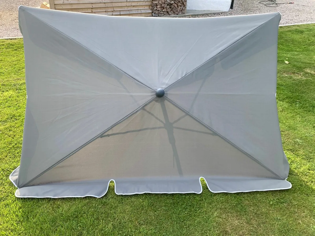 2 x 1.3m Garden Parasol Umbrella - Image 2