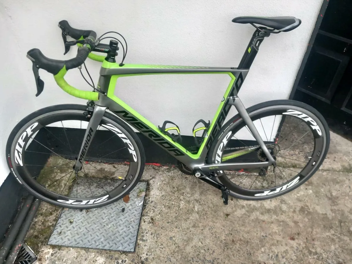 2017 Merida Reato 5000 Carbon Road Bike Size XL - Image 3