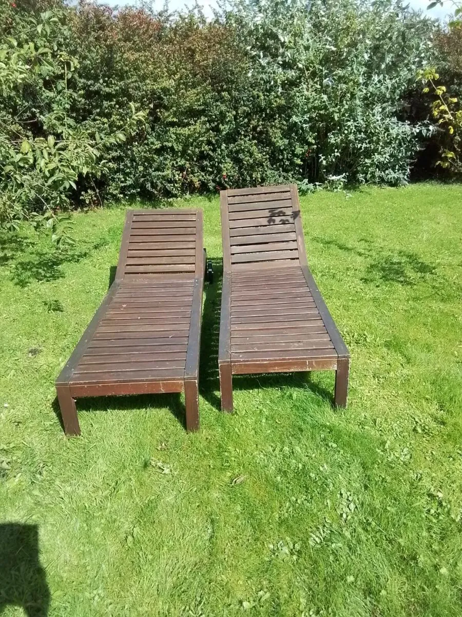 Sun loungers