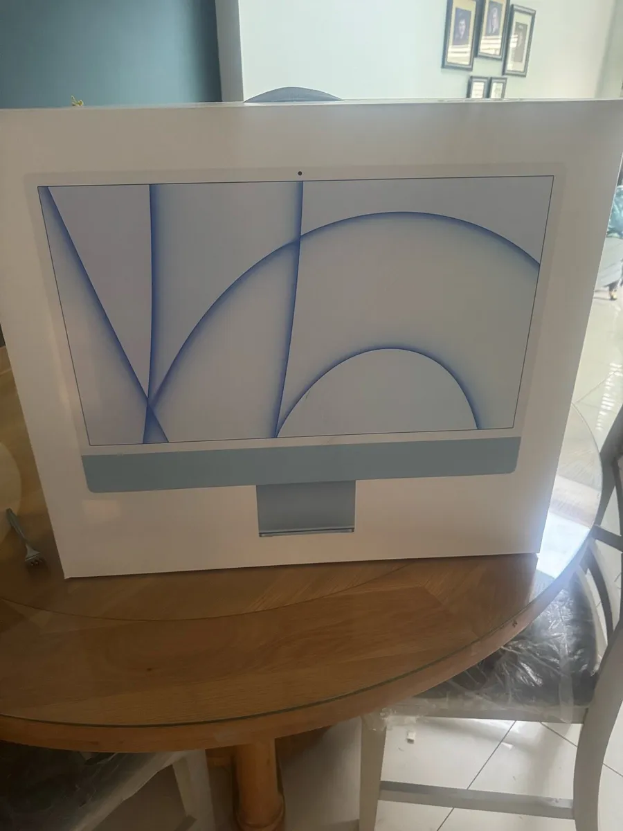 iMac 24” M1 - Image 1