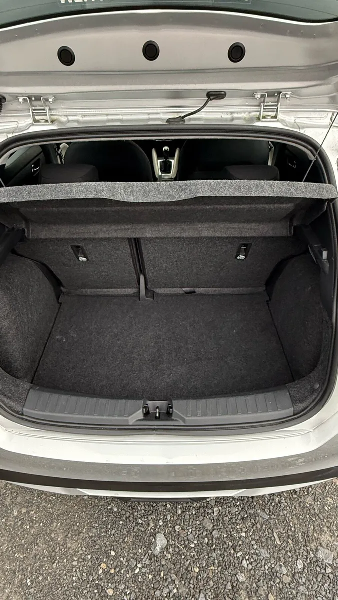 Nissan micra - Image 4