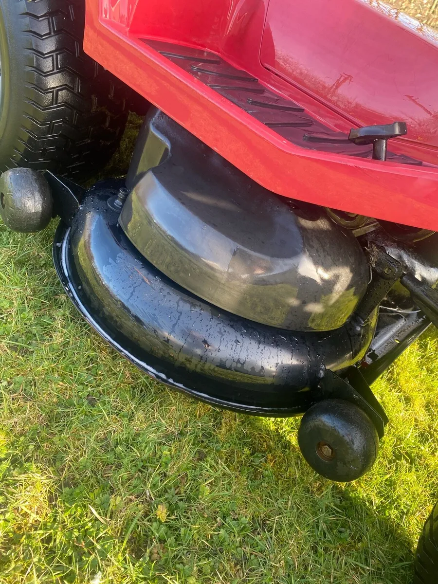 Service and Repairs - Image 3