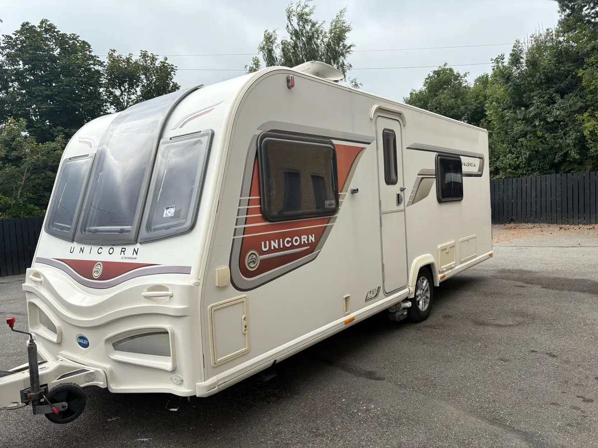 2014 Bailey unicorn velencia - Image 2