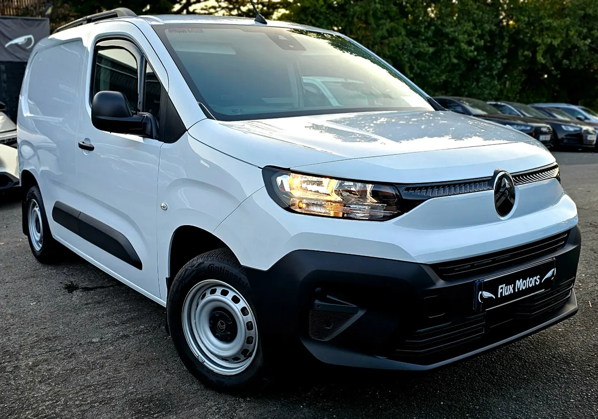 2025 Citroen Berlingo NO VAT, only 10k km! - Image 1