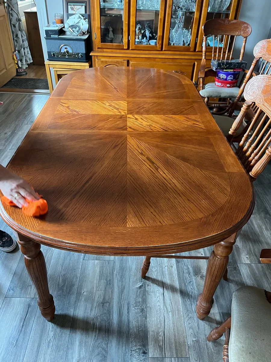 Kitchen table - Image 2