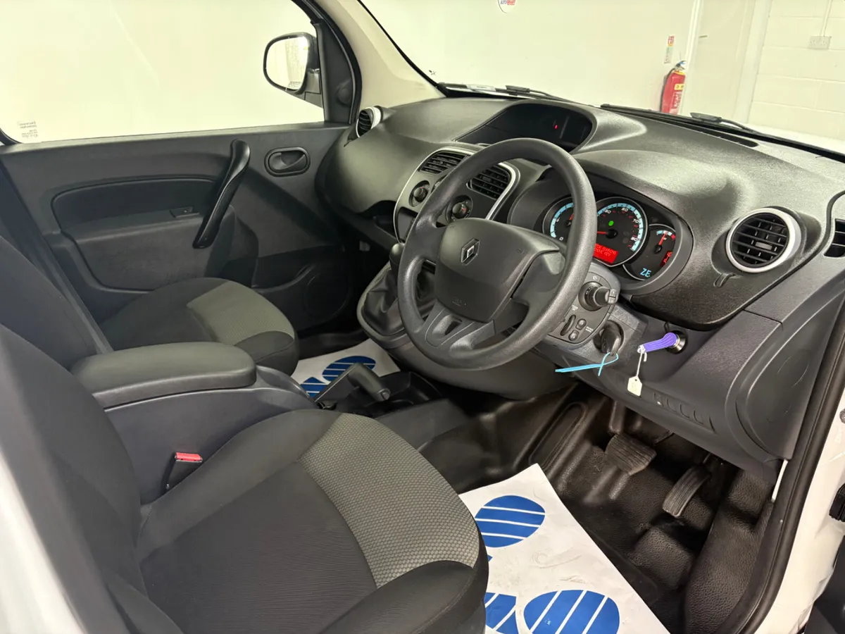 2021 Renault Kangoo Business + ZE - Image 3