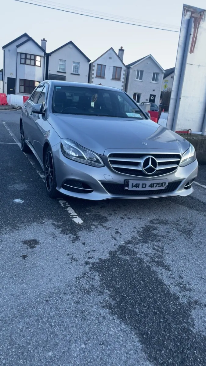 Mercedes E220D (diesel) automatic - Image 3