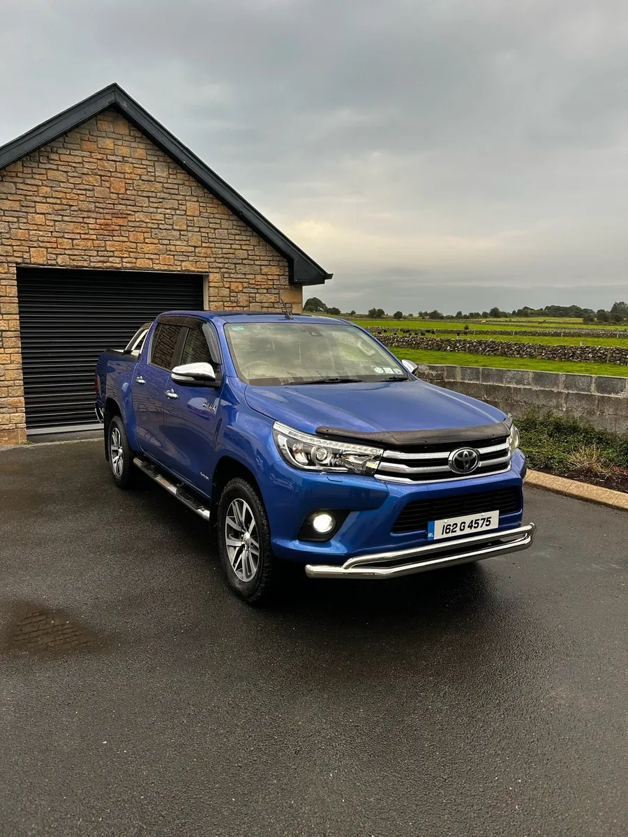 2016 Toyota Hilux Invincible Auto - Image 1