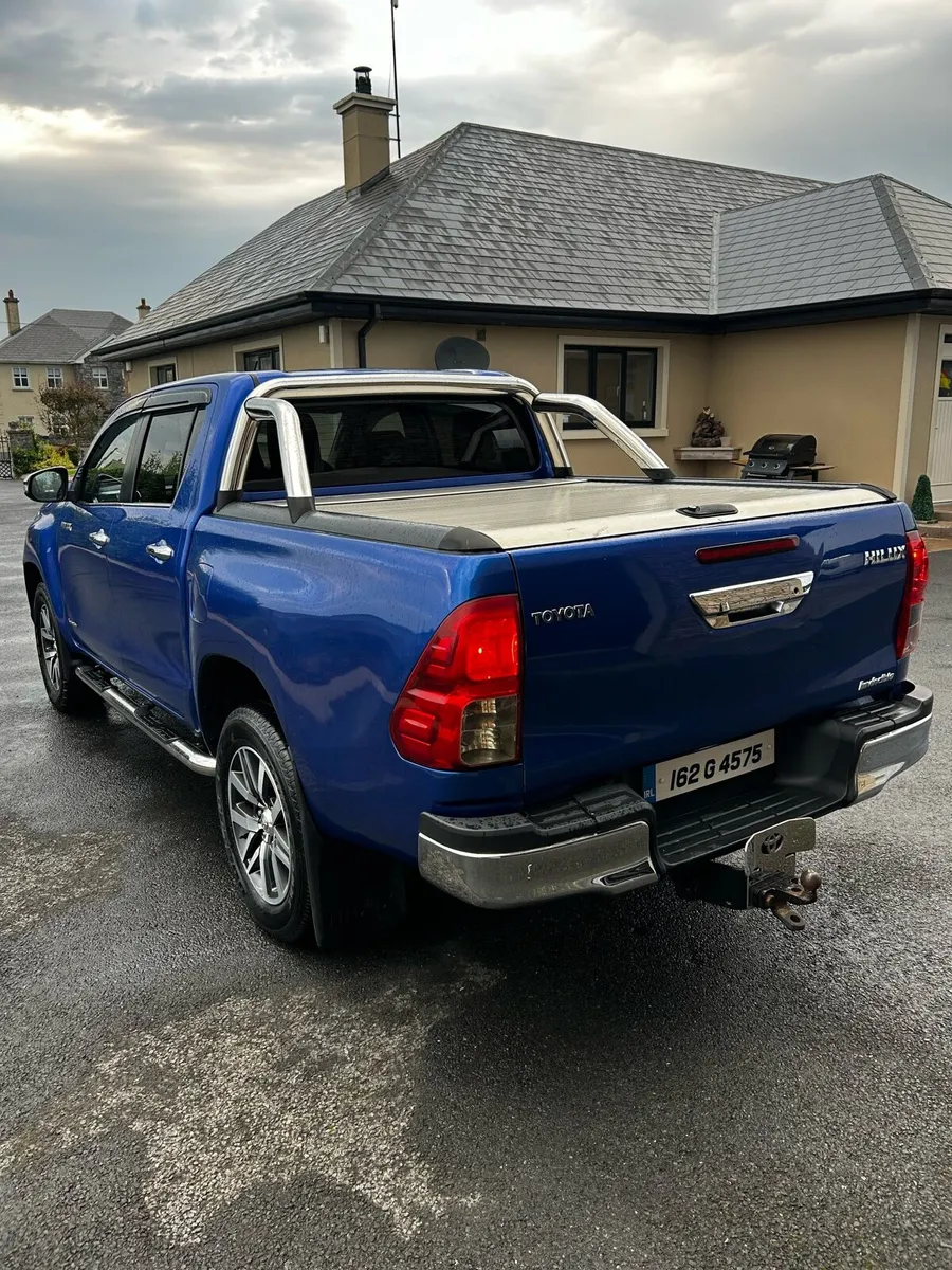 2016 Toyota Hilux Invincible Auto - Image 3