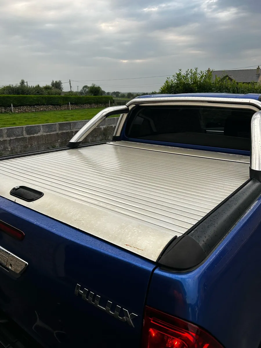 2016 Toyota Hilux Invincible Auto - Image 4