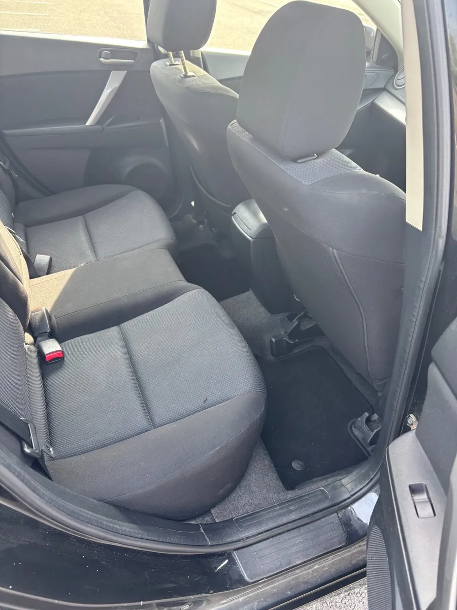 Mazda Mazda3 2011 - Image 3