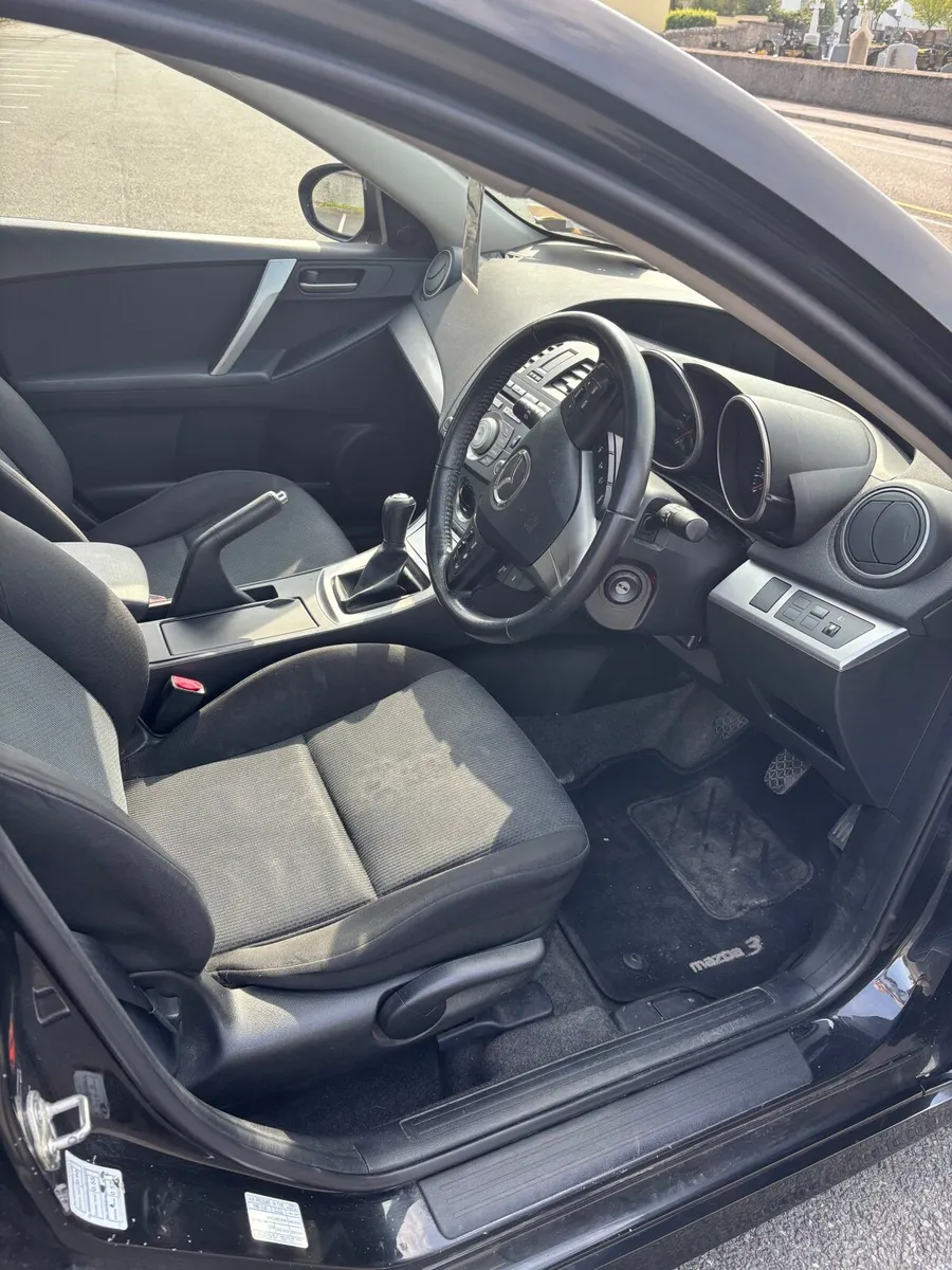 Mazda Mazda3 2011 - Image 4