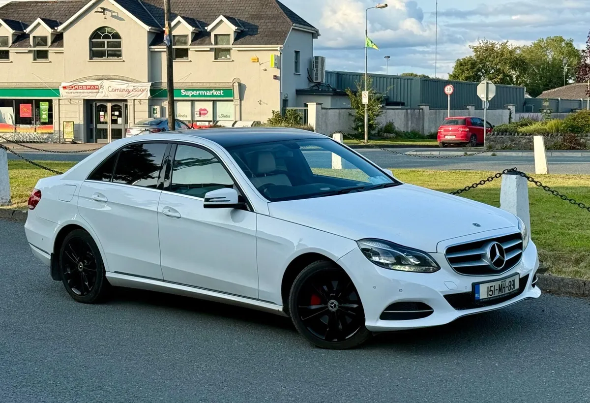 Mercedes-Benz E-Class 2015/automatic - Image 3