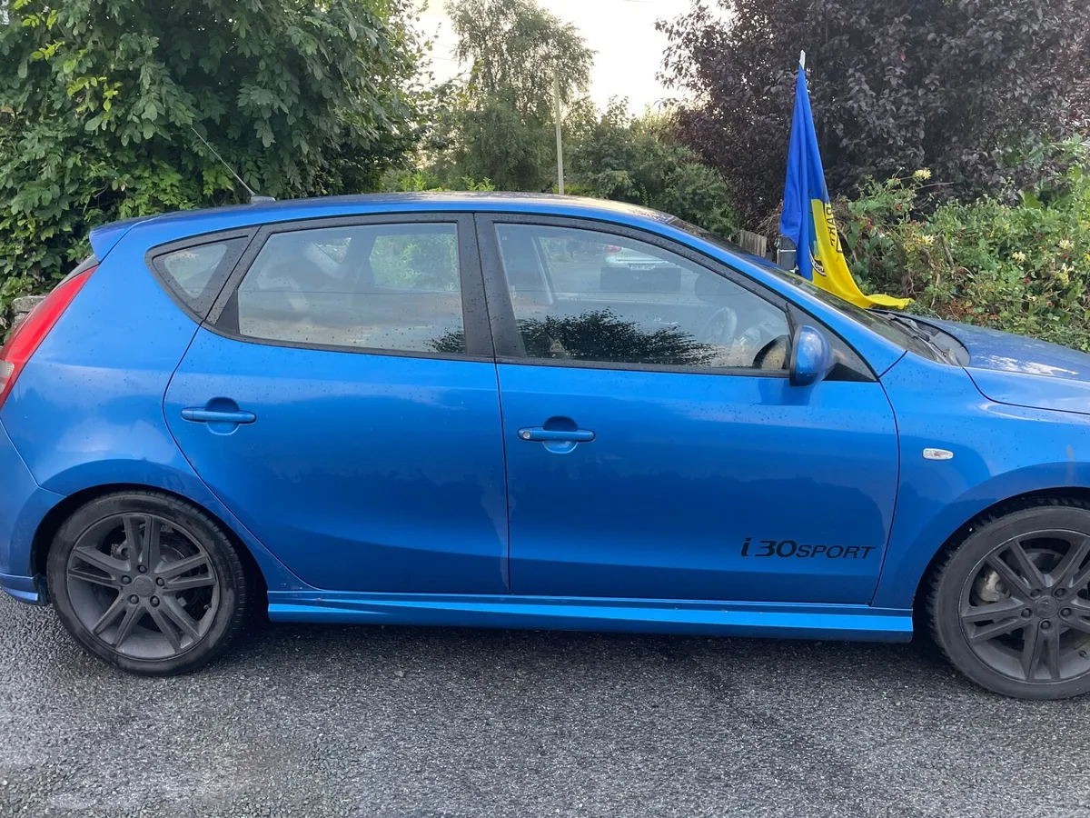 Hyundai i30 - Image 2