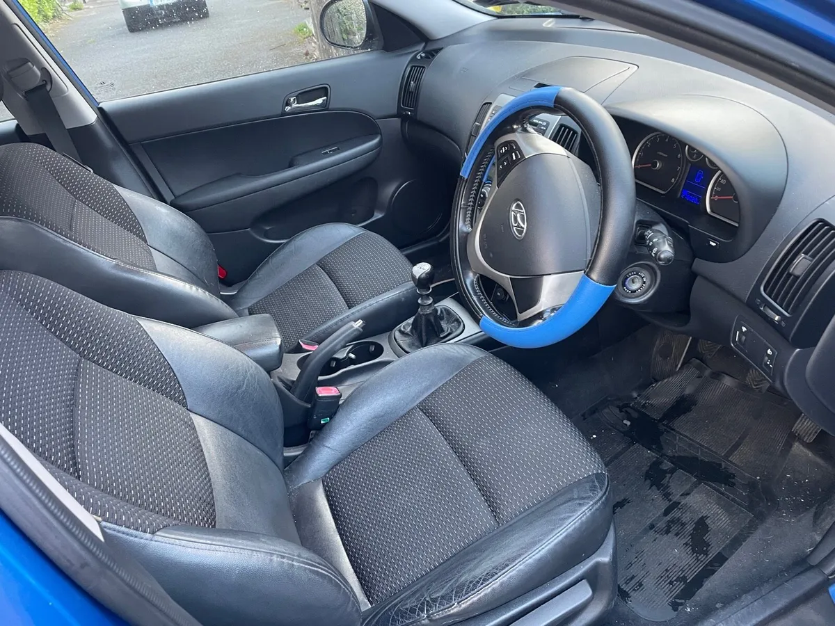 Hyundai i30 - Image 4