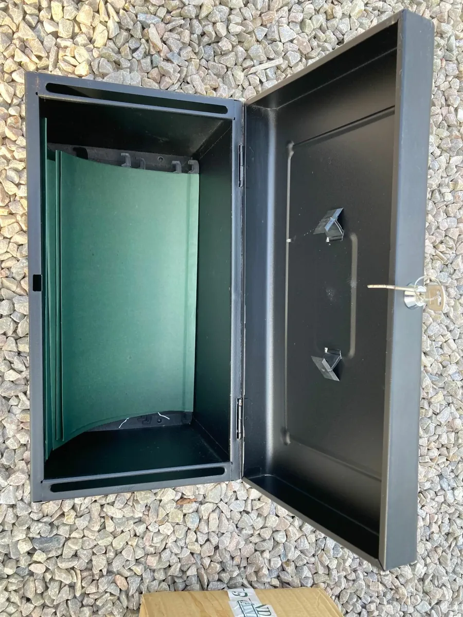 Steel File Box Black with key - Image 2