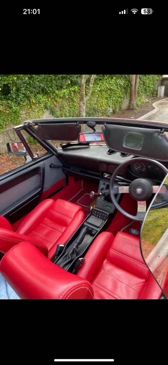 Alfa Romeo Spider 2.0 Beautiful Car - Image 4
