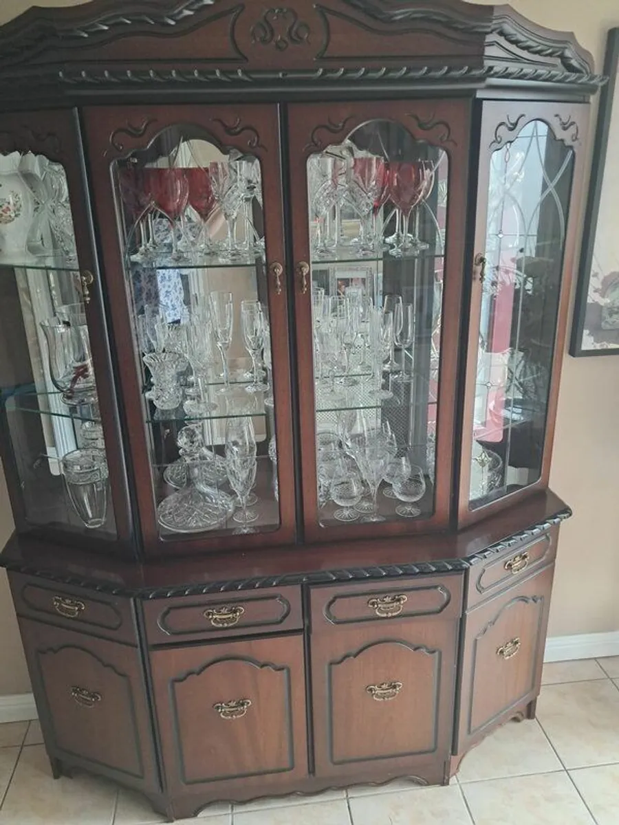 Mahogany display Cabinet