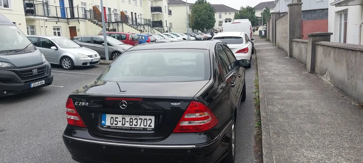 Mercedes-Benz C-Class 2005- Automatic - Image 1