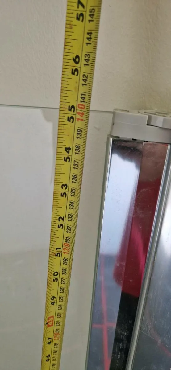 Curved shower screen - Image 4