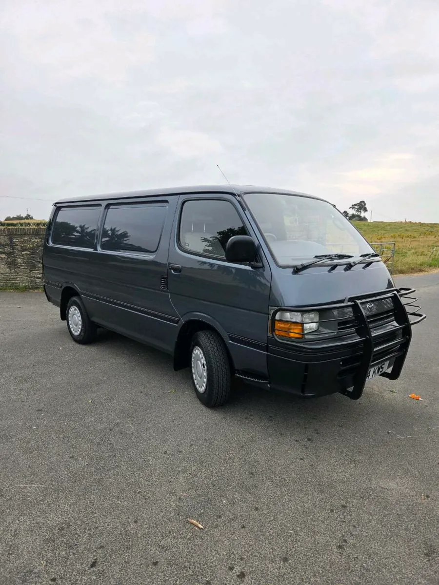 Toyota Hiace 2.4d 1995 LWb - Image 1
